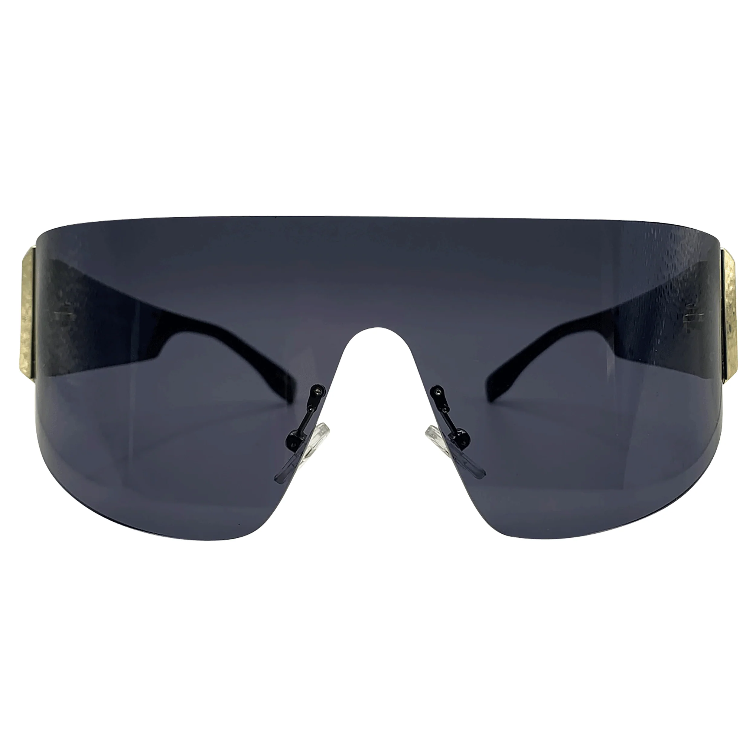 Chic Perspectives Enhance Your Outfit with Stylish Eyewear