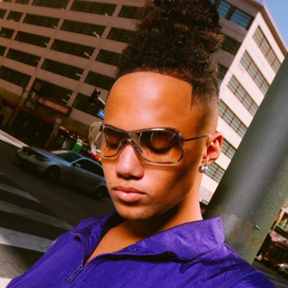 Pristine Aura Discover the Essence of Fashionable Vision